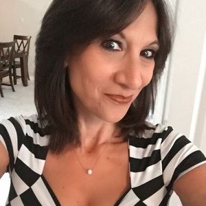 Meet your Posher, Carmella